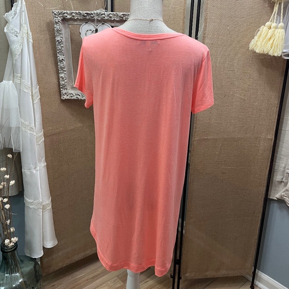 Express High Low Neon Peach Color Relaxed Tee - Picture 3 of 5